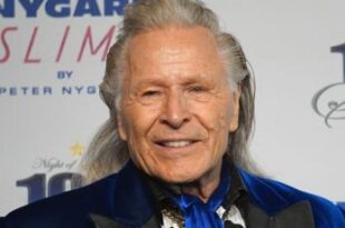 Sons accuse fashion boss Nygard of paying 'known sex worker' to rape them as teens